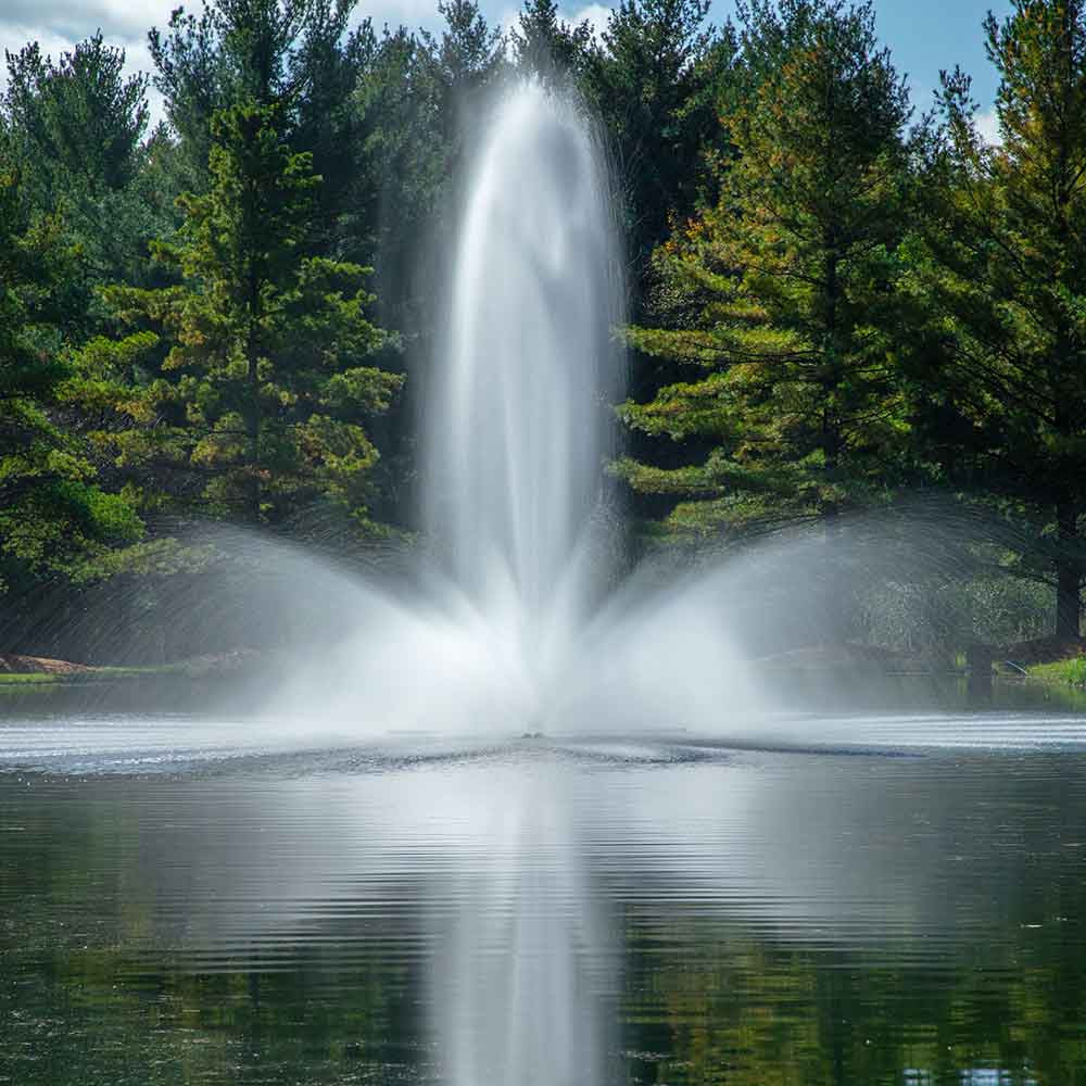 Airmax LakeSeries — Airmax Lakeseries Fountain Crown Trumpet 1000
