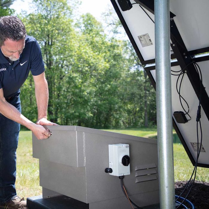 Airmax SolarSeries Aeration System Battery Backup - Lockable Cabinet