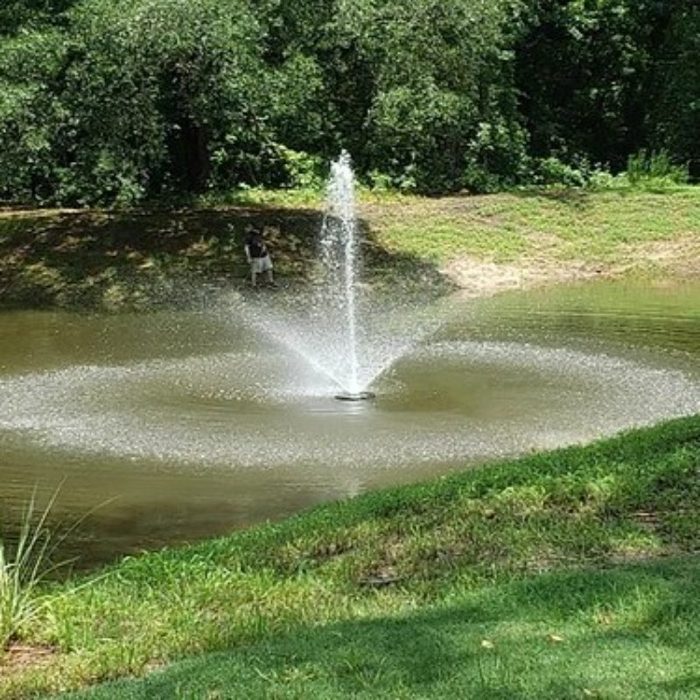 Vanguard Hydro Torque 275 Series Floating Fountain on Water Display w/ Trees at the Background